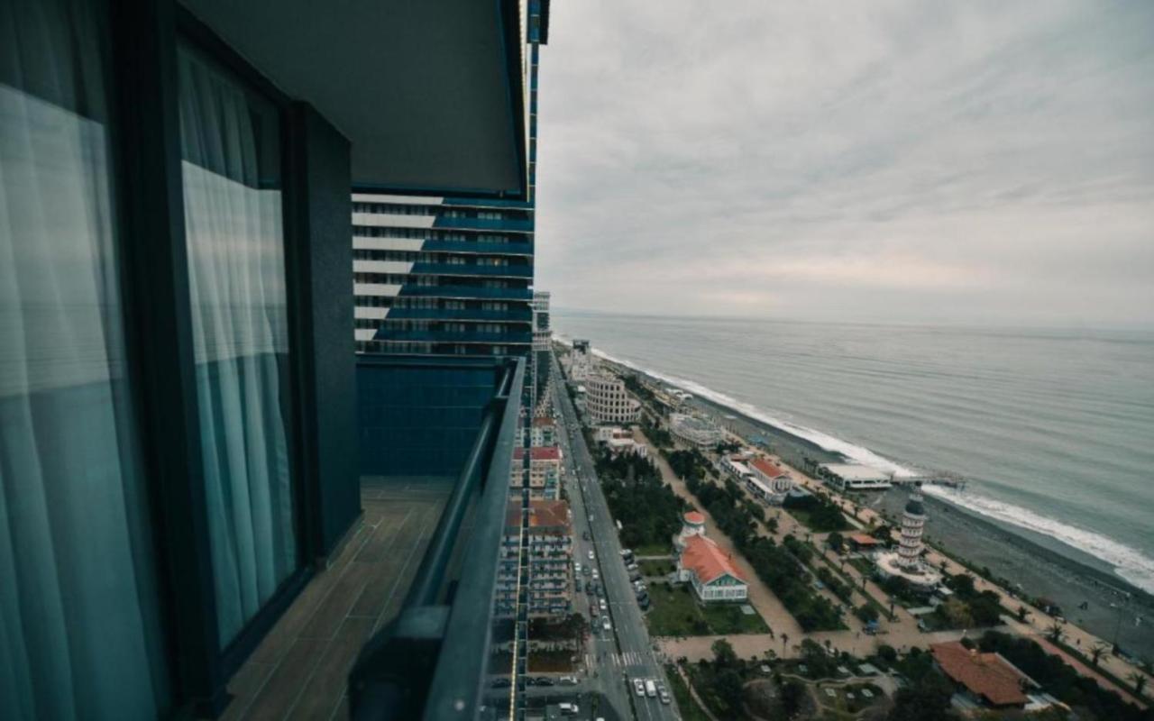 View & More Aparthotel In Batumi Exterior photo