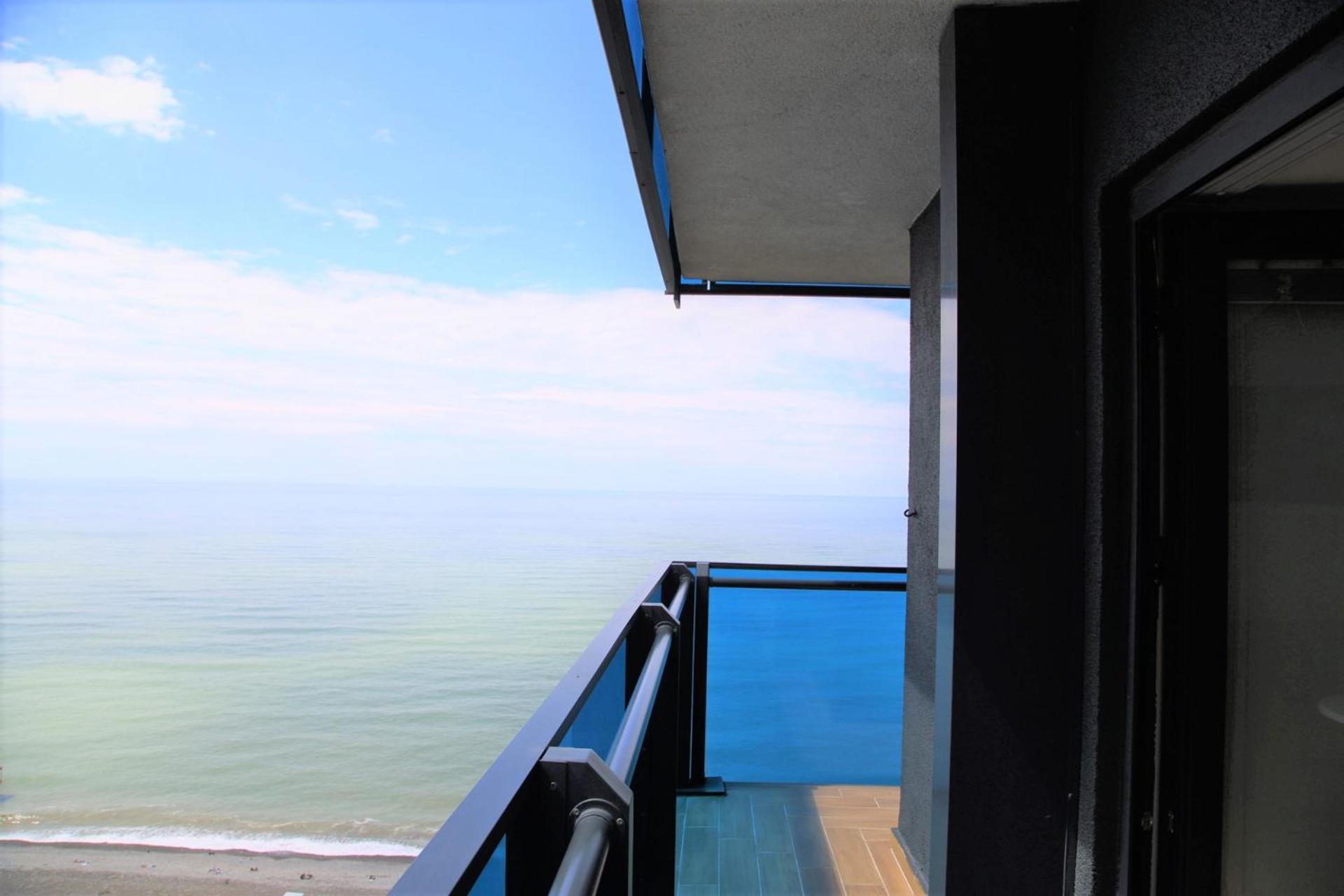 View & More Aparthotel In Batumi Exterior photo